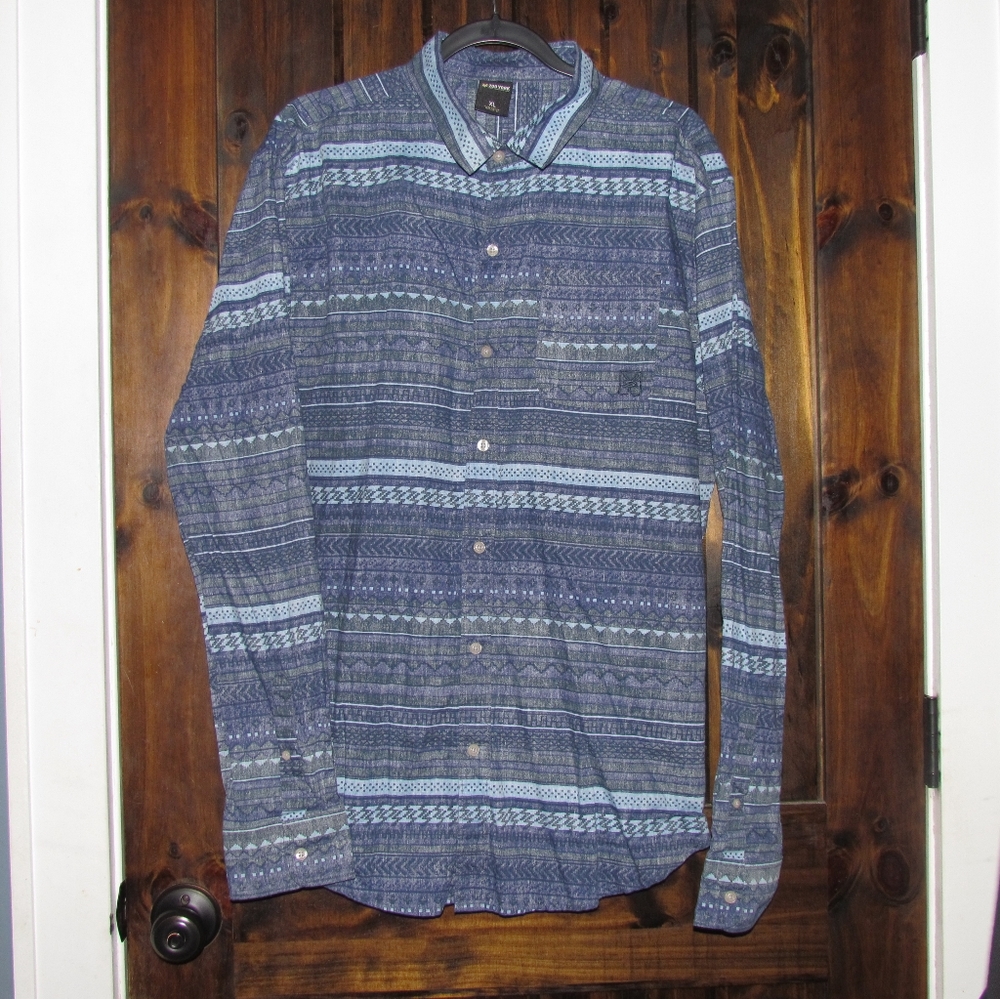 Zoo York Button Up Long Sleeve.Men's XL
